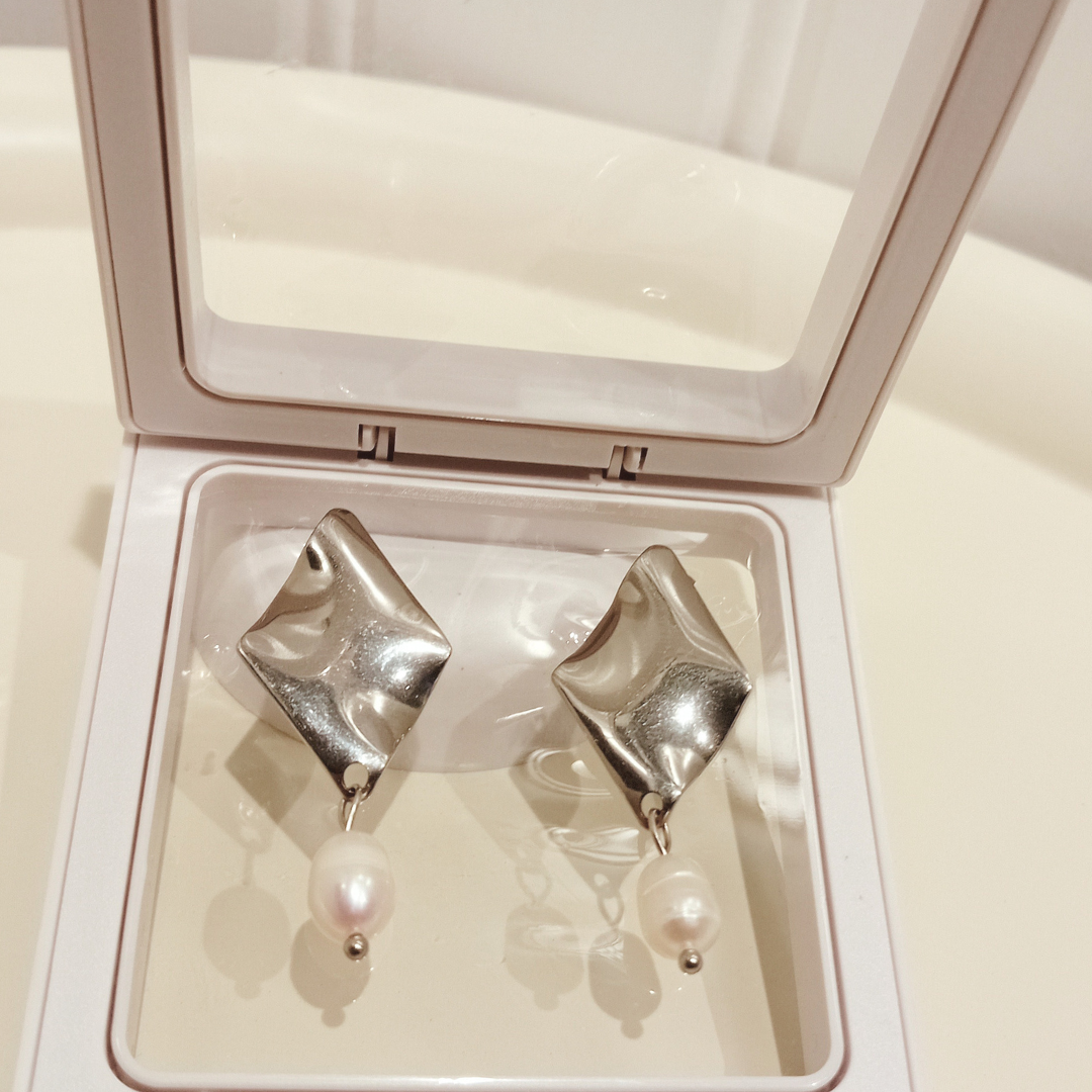 Curve • Stainless-Essential